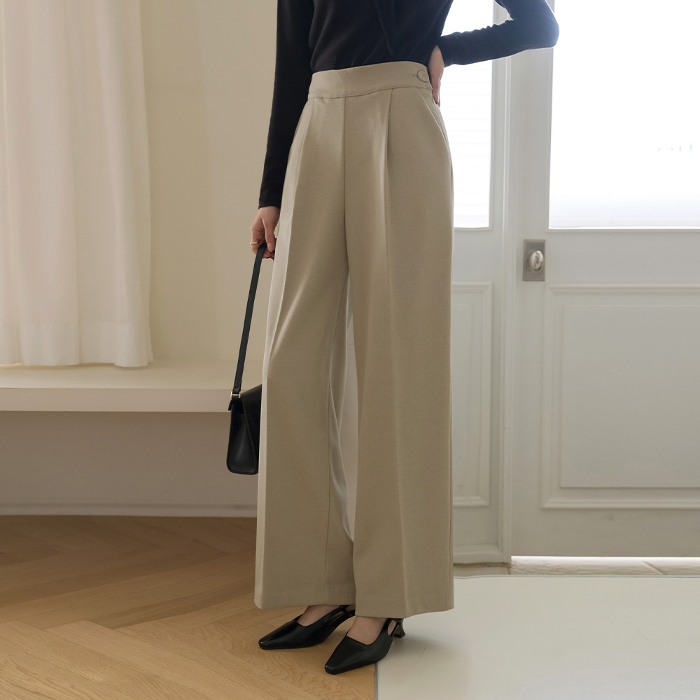 High-Waist wide fit Slacks