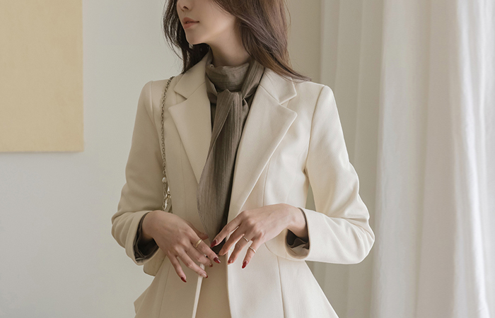 Slim Line Set-up Peplum Jacket(Winter)