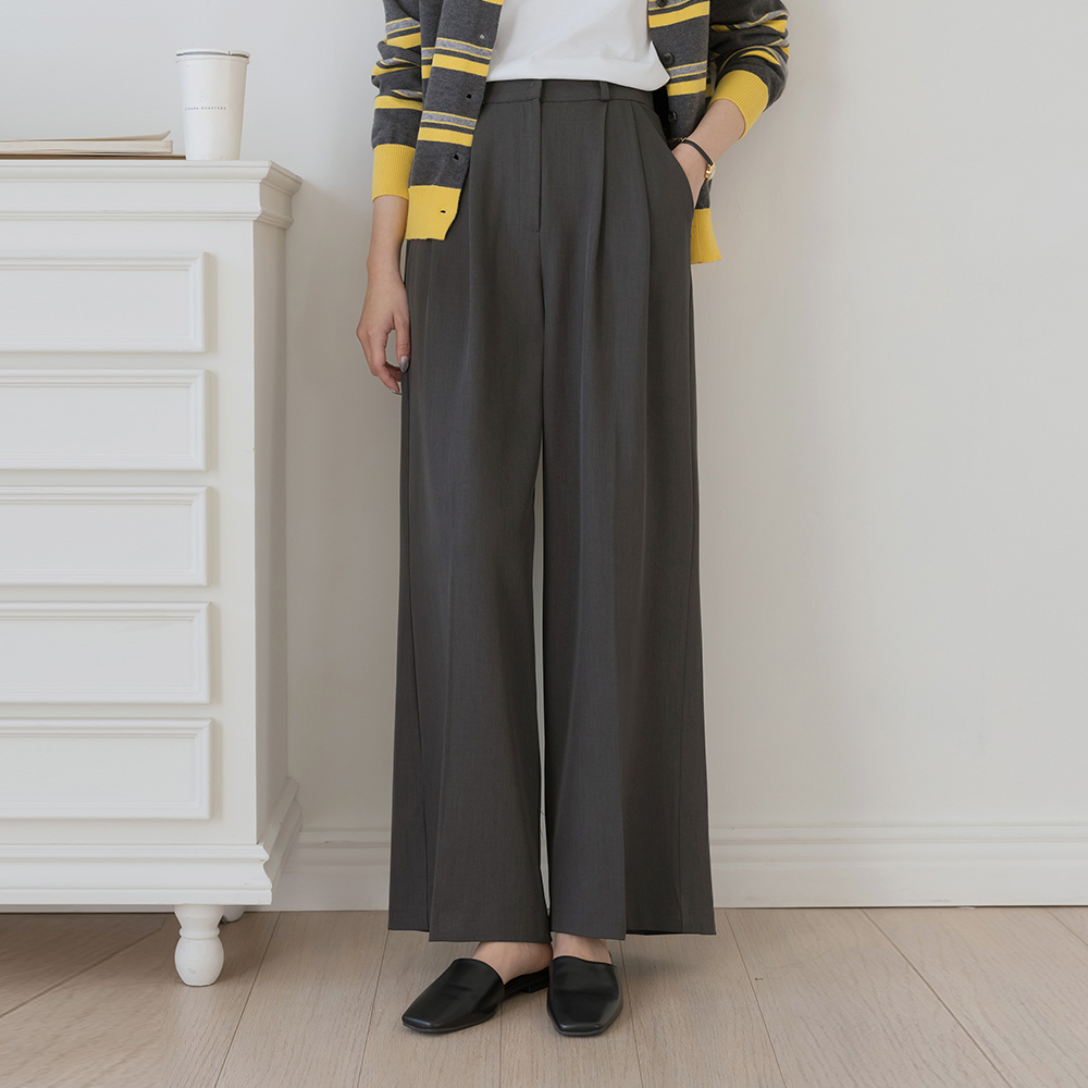 pintuck wide fit Slacks