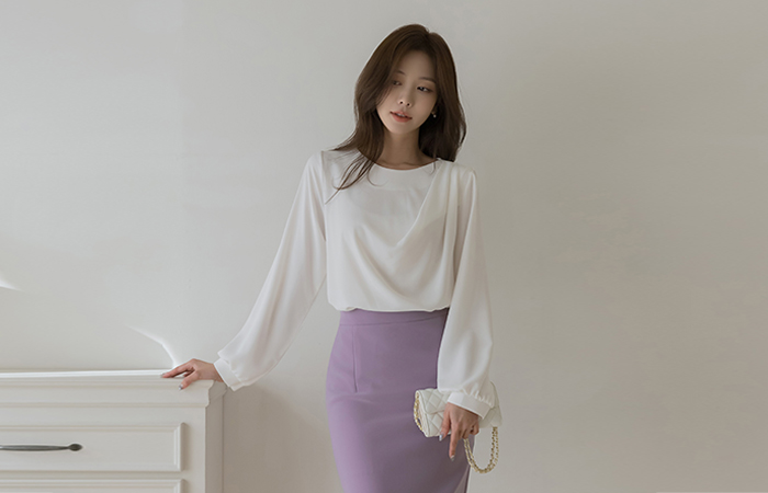아테네 Raund neck Draping Blouse