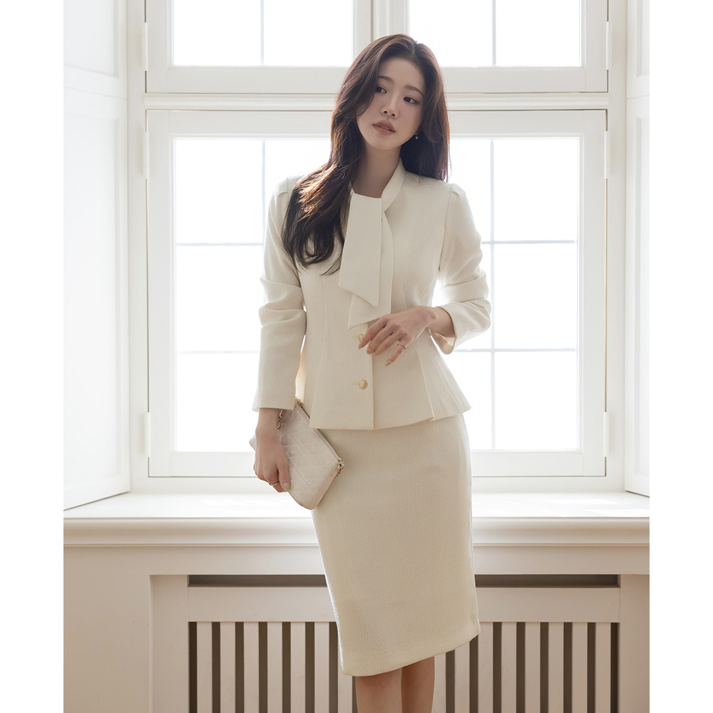 Pony Tie Neck Peplum Tweed Set-up Jacket