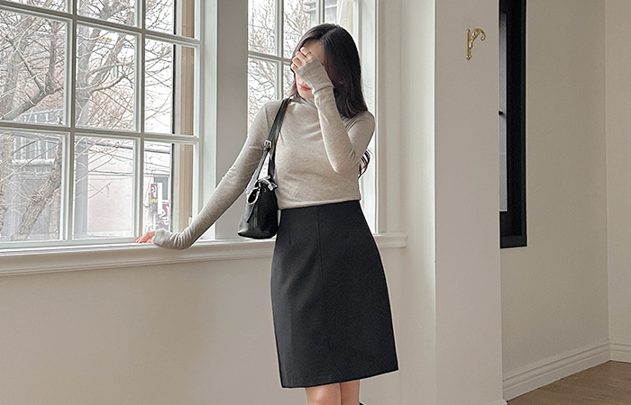 High-Neck Tencel See-through Color T-shirt