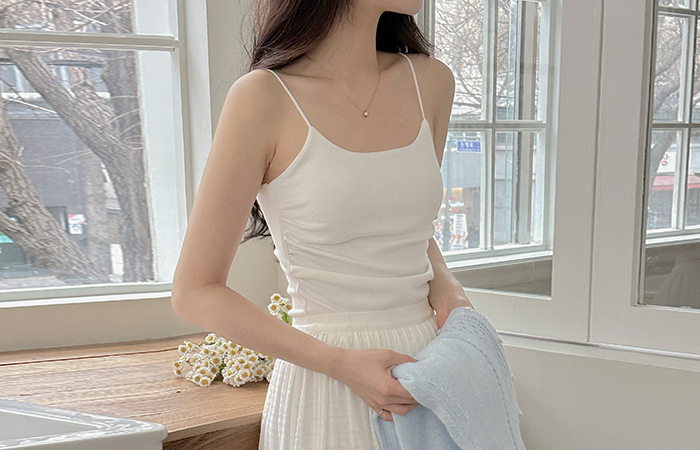 Pad Embed Side Shirring Sleeveless shirts