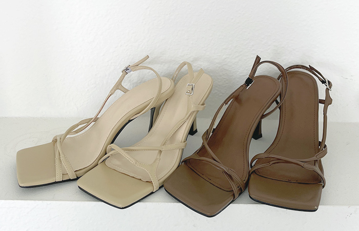 Side Twist Square Toe Sandal Heel