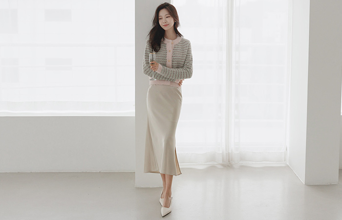 Glossy Satin Side Deep Slit Skirt