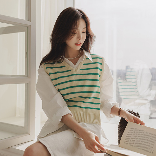 Stripe V-neck Knit Vest