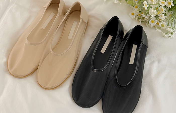 minimal Mesh Flat shoes