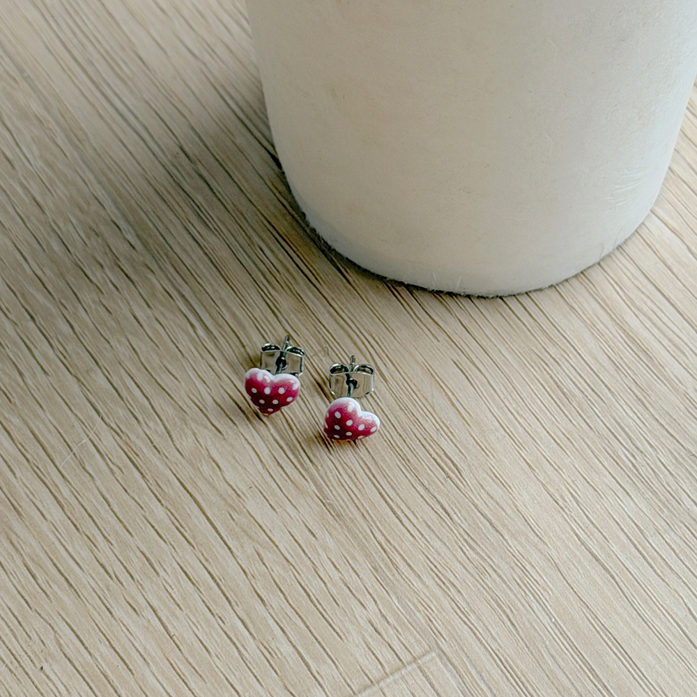Dot heart Earring