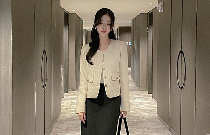 Classic Raund neck Tweed Jacket