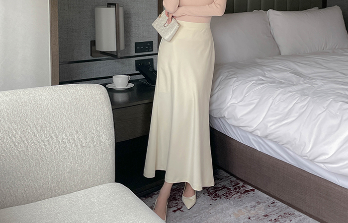 베이 Back Banding 내추럴핏 Maxi Skirt