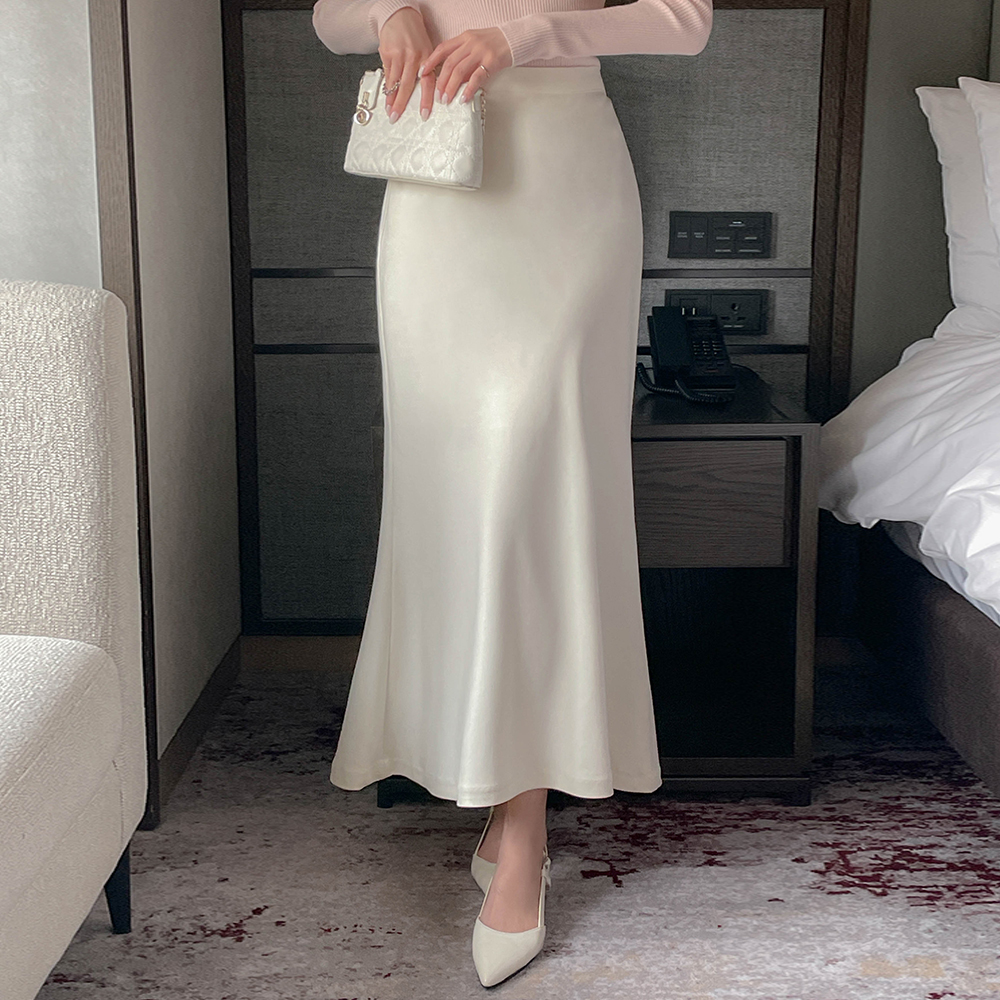 Back Banding Natural Fit Maxi Skirt