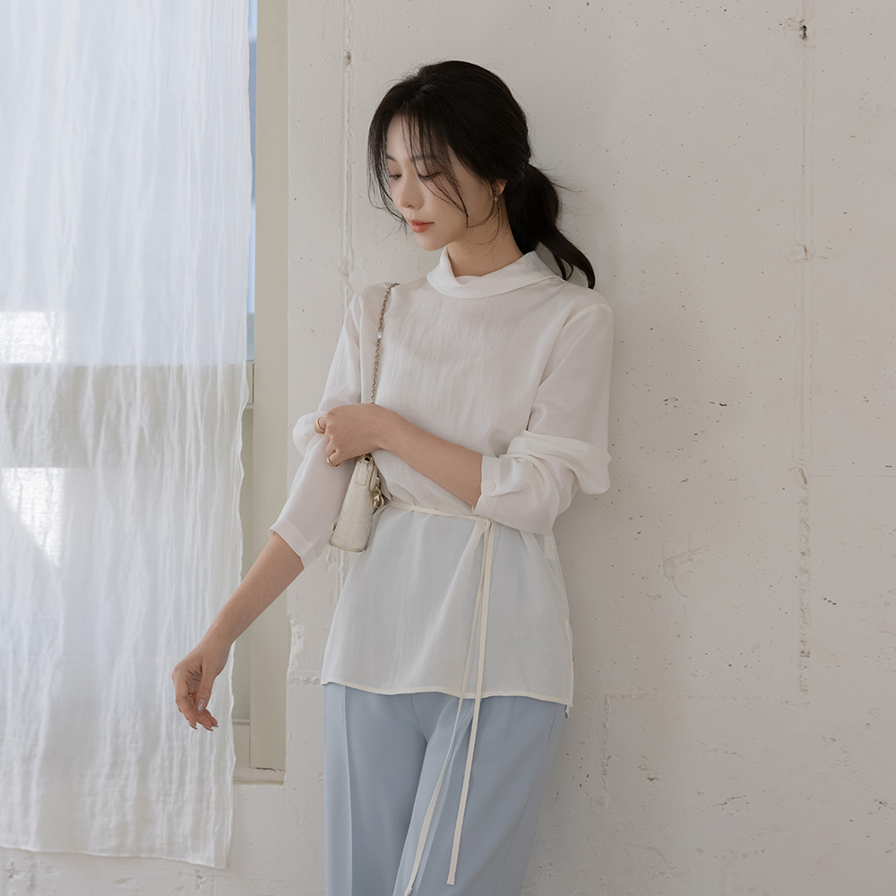 Half-Highneck Long-sleeve Blouse(+Belt)