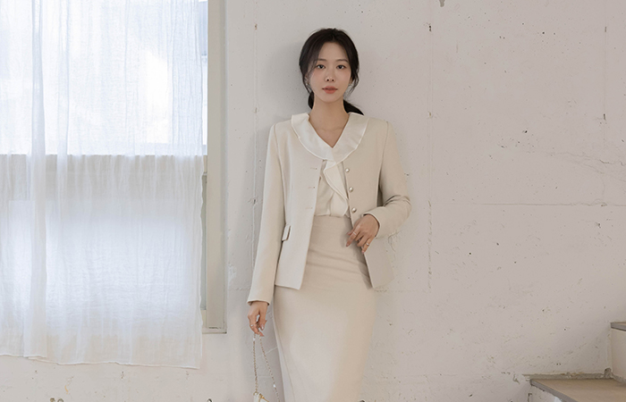 No-collar Center Front Vent Tweed Set-up Jacket