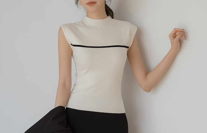 Half-Neck Color Combination Cap-Sleeves Knit