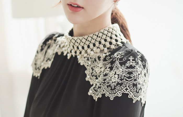 Princess Embroidery Blouse