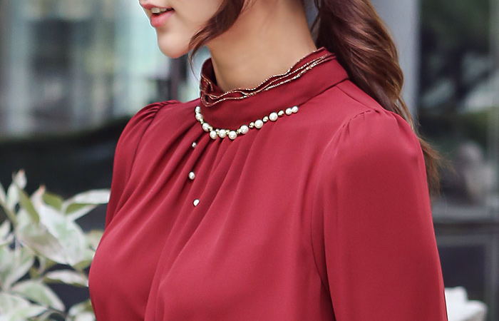 Pearl&Shirring 골드넥 Blouse