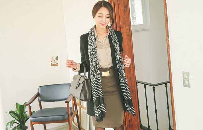 Black tiles Long Scarf