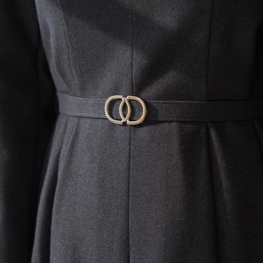 Boat Neck Center Front Vent A-line Dress_Belt
