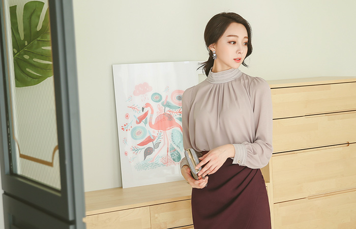 Tiered Highneck Chiffon Blouse