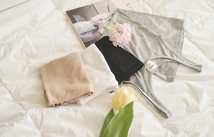 Moist Soft Corrugated Sleeveless shirts