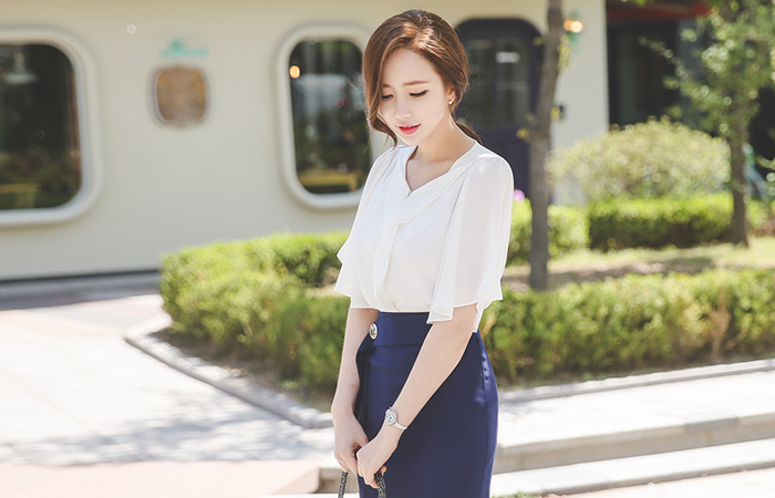 Dressy cubic decorative ruffles Blouse