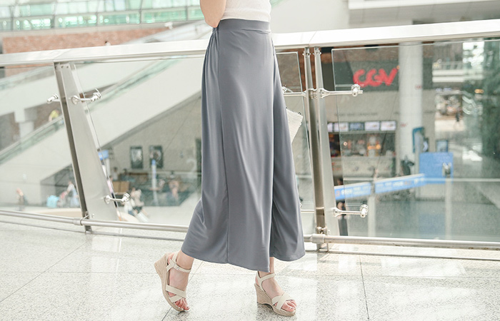 Touchet Silky Span Culottes Pants
