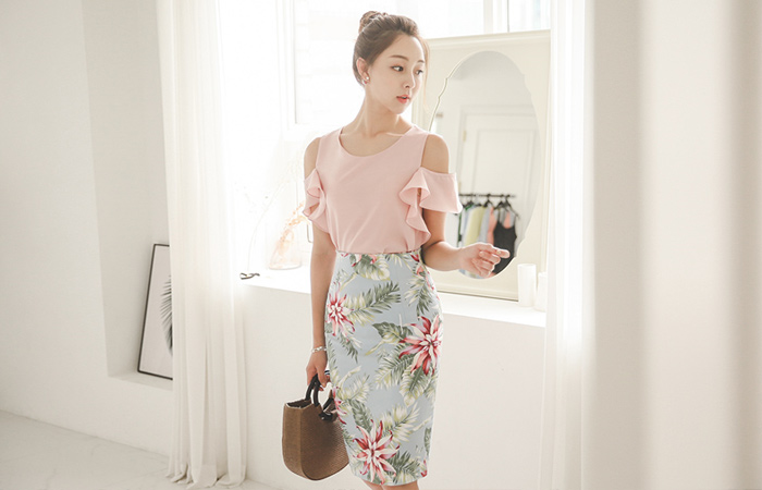 Lovely Ruffle Sleeve Blouse