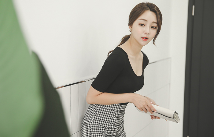 Tencel Slim U sleeve neck Tee