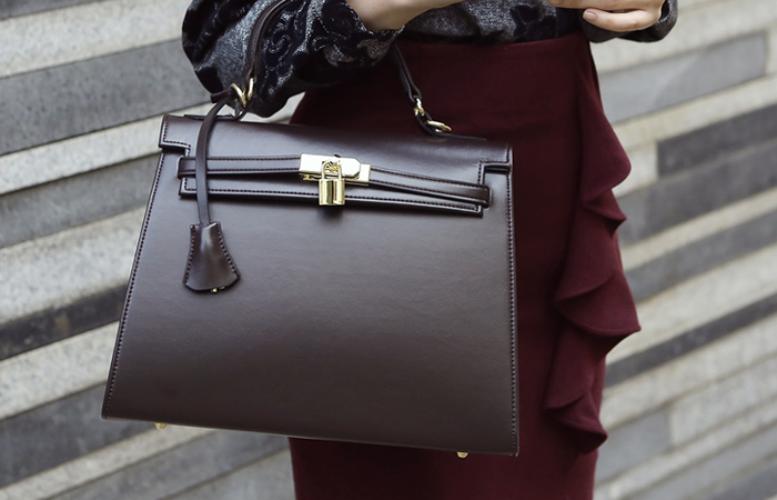 Gold Modern Rock Tote